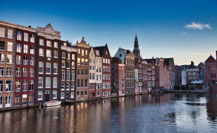 Une vue d'Amsterdam (illustration).