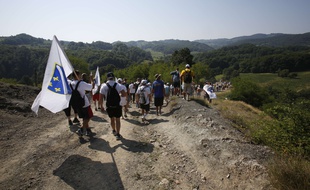 Des participants à la «marche de la paix», organisée pour marquer le 20e anniversaire du massacre de Srebrenica