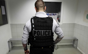 Un policier français. (illustration)