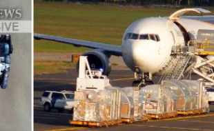 Une des toners d'imprimante suspects et un avion de UPS à Philadelphie, le 29 octobre 2010