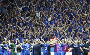 Le célèbre clapping islandais pendant Islande-Angleterre.