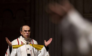 Le Cardinal Philippe Barbarin, à Lyon, à la cathédrale Saint Jean en 2016.