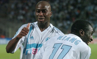 Meïté et Niang fêtent un but en coupe Intertoto (que de nostalgie dans cette légende photo).