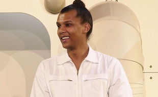 Stromae au défilé de Mosaert, la marque de vêtements qu’il a créé avec son épouse Coralie Barbier, à Paris, le 6 avril 2018.