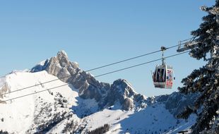 Illustration d'une télécabine sur le domaine skiable d'une station des Alpes