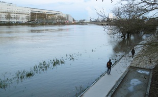 La Loire déborde sur les berges à Nantes, jeudi 1er février 2018.