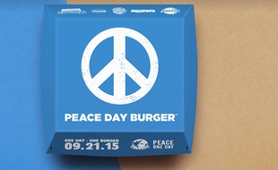 La boîte d'un «Peace day burger», imaginée par Burger King.