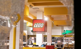 Une boutique Lego à New York le 1er juin 2020.