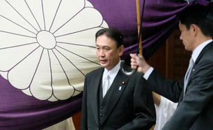 Un ministre japonais s'est rendu dimanche au sanctuaire controversé Yasukuni à Tokyo, deux jours après une visite similaire d'un de ses collègues du gouvernement qui avait entraîné une protestation chinoise.