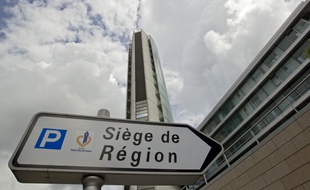 Le siège du conseil de la région Nord-Pas-de-Calais.