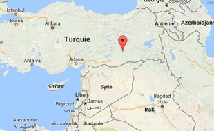 Au moins six civils ont été tués dans deux attaques simultanées à la bombe ce mercredi dans le sud-est du pays.