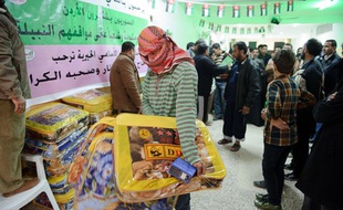 Le centre islamique d'Al-Mafraq, en Jordanie, accueille chaque semaine des centaines de réfugiés syriens.