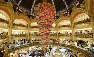 Le grand magasin Galeries Lafayette à Paris décoré pour les fêtes, le 5 novembre 2014