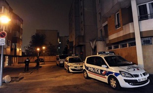 Un homme de 31 ans, soupçonné d'être à l'origine d'un règlement de comptes en 2010 précurseur d'une vague de fusillades entre cités rivales de Colombes (Hauts-de-Seine), a été condamné lundi à 18 mois de prison ferme par le tribunal correctionnel de Nanterre.