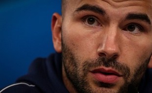 Anthony Lopes s'est exprimé aux côtés de Rudi Garcia, mardi durant la conférence de presse d'avant-match. CARLOS COSTA / AFP)