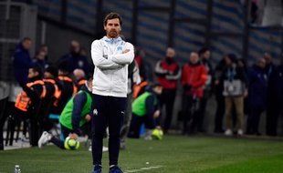 L'entraîneur marseillais André Villas-Boas soucieux lors du match OM-TFC, le 8 février 2020.