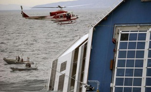 Quatorze Allemands figurent parmi les 29 disparus recherchés après le naufrage du navire de croisière Costa Concordia, devant l'île du Giglio en Toscane, a indiqué mardi à l'AFP le porte-parole des garde-côtes, Filippo Marini.