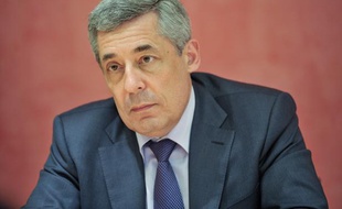 Le député UMP Henri Guaino, à l'Assemblée nationale, le 26 avril 2013.
