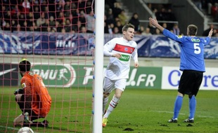 Le Paris SG, en dominant (4-0) les valeureux amateurs de Sablé-sur-Sarthe (CFA2) vendredi en 16e de finale de Coupe de France, a rempli son devoir malgré une entame de match assez laborieuse et un avantage d'un seul but à la mi-temps.