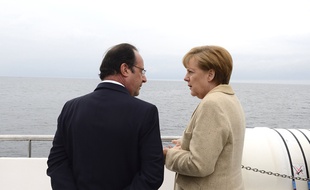 François Hollande et Angela Merkel le 9 mai 2014 à Sassnitz, en Allemagne.