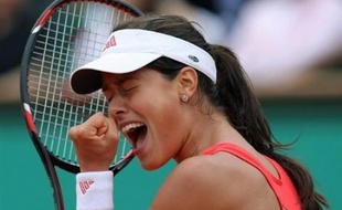 La première finale de Roland-Garros de l'ère post-Henin opposera samedi deux jeunes championnes en quête de leur premier titre du Grand Chelem, la Serbe Ana Ivanovic et la Russe Dinara Safina.