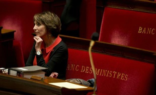 La ministre la Santé Marisol Touraine à l'Assemblée Nationale, le 1er décembre 2015