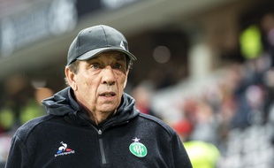 Jean-Louis Gasset, ici lors d'un match de Ligue 1 le 16 décembre à Nice.