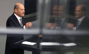 Des locaux du ministère allemand des Finances, dirigé par Olaf Scholz, chef de file des sociaux-démocrates (SPD) aux législatives du 26 septembre, ont été perquisitionnés dans el cadre d'une enquête concernant un blanchiment d'argent présumé.