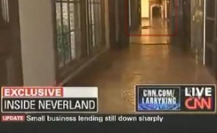 Le "fantôme" de Michael Jackson a été filmé par les caméras de CNN à Neverland, le 2 juillet 2009.