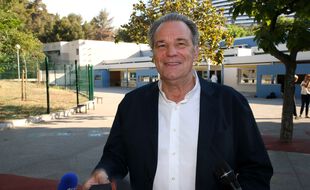 Renaud Muselier avant de voter pour le second tour des élections régionales en Paca
