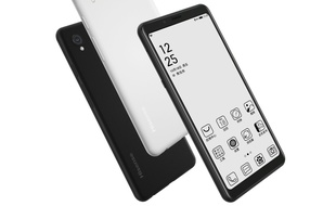 Un smartphone à l’écran uniquement noir et blanc