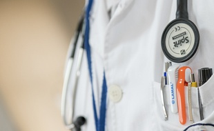 Illustration d'un médecin.