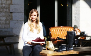 La Bordelaise Marie-Viard Klein a créé Minuit sur Terre, une marque de chaussures vegan.
