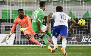 Bingourou Kamara a encaissé deux buts samedi dernier à Saint-Etienne, dont un sur penalty.