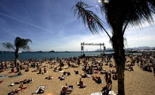 Cannes sur la plage, jeudi 17 mai 2007.