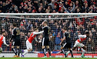 Danny Welbeck fête un but lors de la victoire d'Arsenal sur Leicester le 14 février 2016.