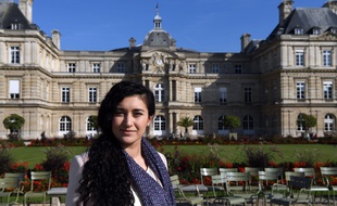 Anina Ciuciu, jeune femme de 27 ans d'origine rom, est candidate aux sénatoriales en Seine-Saint-Denis.