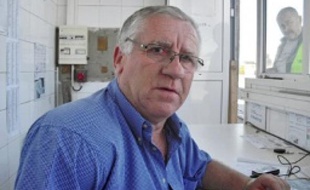 Guy a décroché un poste à 57 ans.