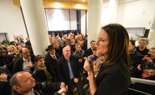 NANTES, 23/03/2014 Johanna ROLLAND, candidate PS aux elections municipales a l arrivee dasn son local de campagne