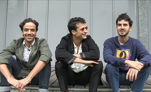 Les BB Brunes dans les locaux de Warner à Paris.