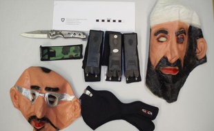 Les gardes-frontière suisses ont interpellé le 31 janvier six Lyonnais qui transportaient quarante-cinq armes interdites et des masques de Ben Laden.