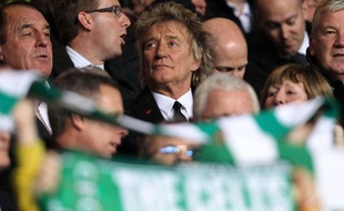Rod Stewart dans les tribunes du Celtic Park, le 7 novembre 2012 à Glasgow.