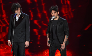 Ermal Meta et Fabrizio Moro au Festival de Sanremo le 6 février 2018.