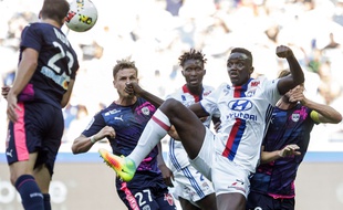 Mouctar Diakhaby a failli inscrire son premier but en Ligue 1 dès sa première apparition professionnelle, le 10 septembre face à Bordeaux (1-3). Sa reprise du droit a été déviée par Cédric Carrasso sur la transversale.