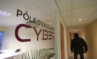 Illustration de la cyber sécurité, ici au pôle d'excellence Cyber, ouvert à la DGA de Bruz, près de Rennes.
