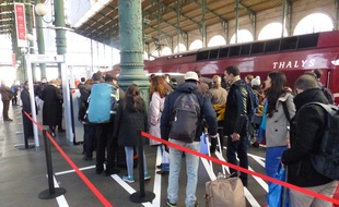 Gare du Nord, on ne monte plus dans un Thalys sans passer au préalable sous un portique de sécurité.