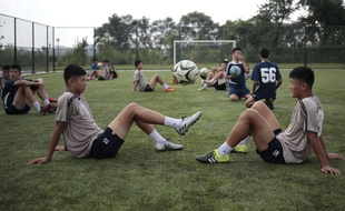 De jeunes footballeurs à l'entraînement à Pyongyang, en Corée du Nord, le 24 août 2016.