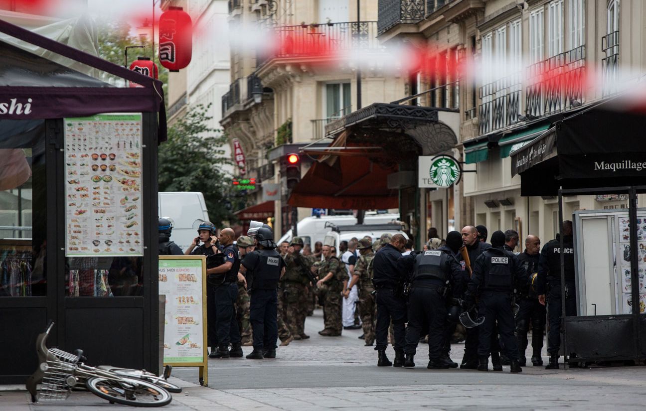 Fausse alerte à la bombe dans le 1er arrondissement de Paris, quartier Etienne-Marcel, le 17 septembre 2016.