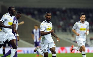 L'attaquant angevin Abdoul Camar. AFP PHOTO / REMY GABALDA