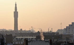 La ville de Lille sous une chape de pollution le 14 mars 2014